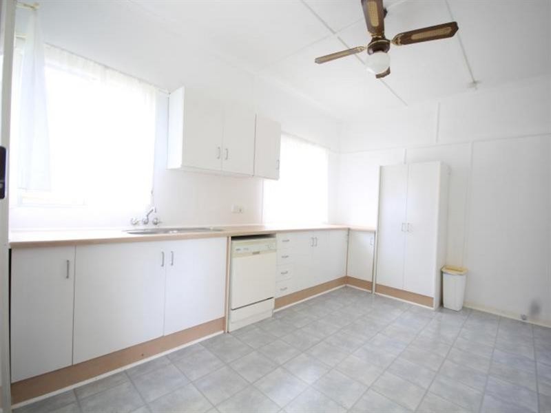 55 Digby Street, Holland Park QLD 4121