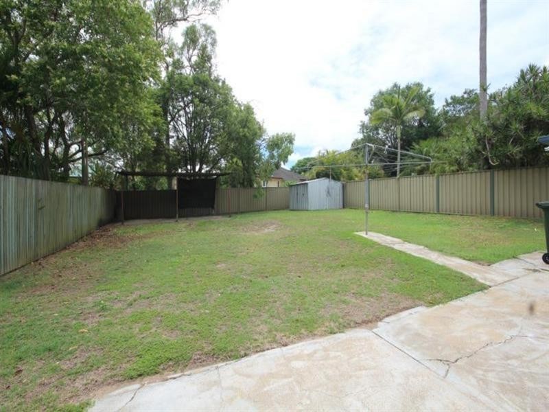 55 Digby Street, Holland Park QLD 4121