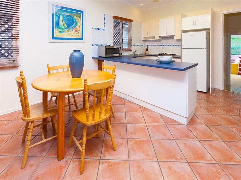 1 Corn Street, Holland Park West QLD 4121