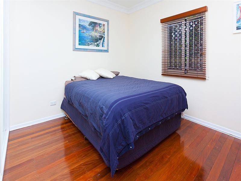 1 Corn Street, Holland Park West QLD 4121