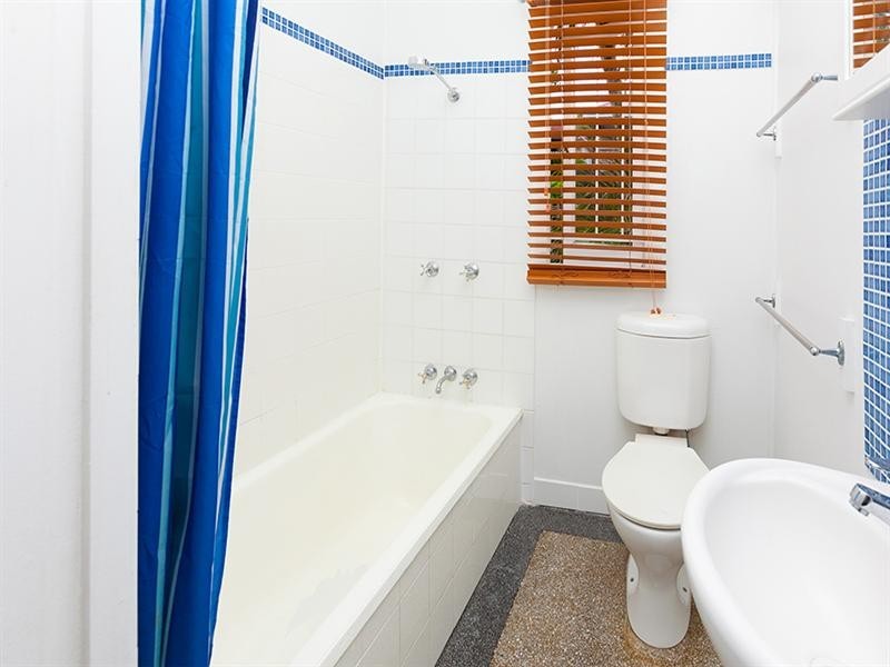 1 Corn Street, Holland Park West QLD 4121