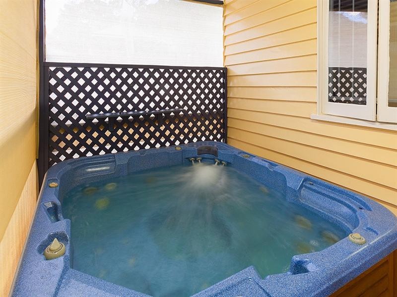 1 Corn Street, Holland Park West QLD 4121