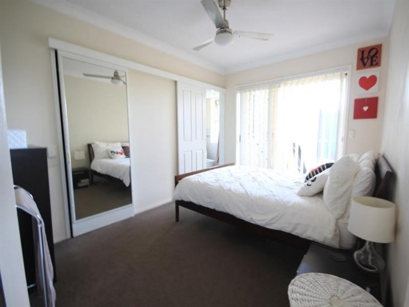 4/9 Macaulay Street, Coorparoo QLD 4151