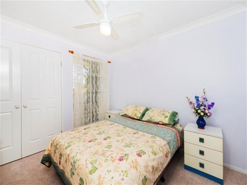 5 Forest Place, Carindale QLD 4152