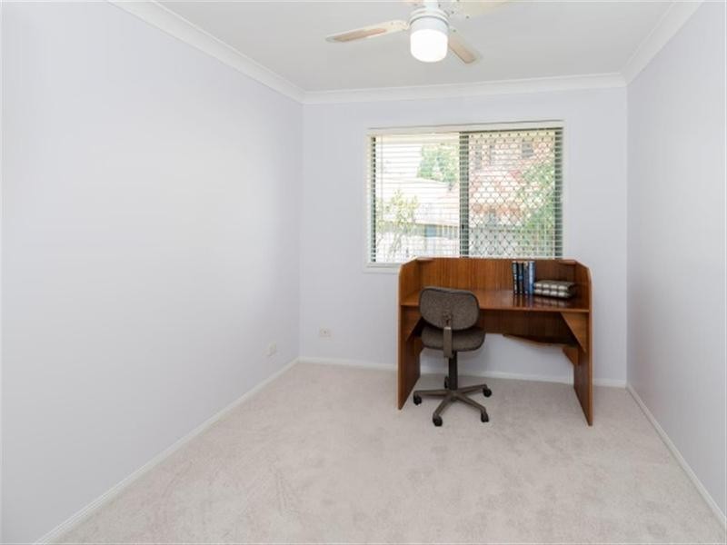 5 Forest Place, Carindale QLD 4152