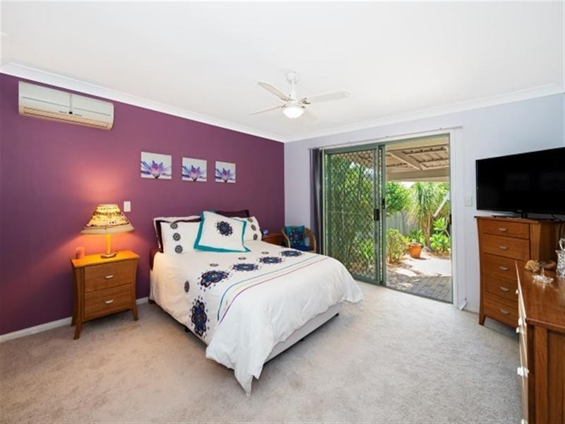 5 Forest Place, Carindale QLD 4152