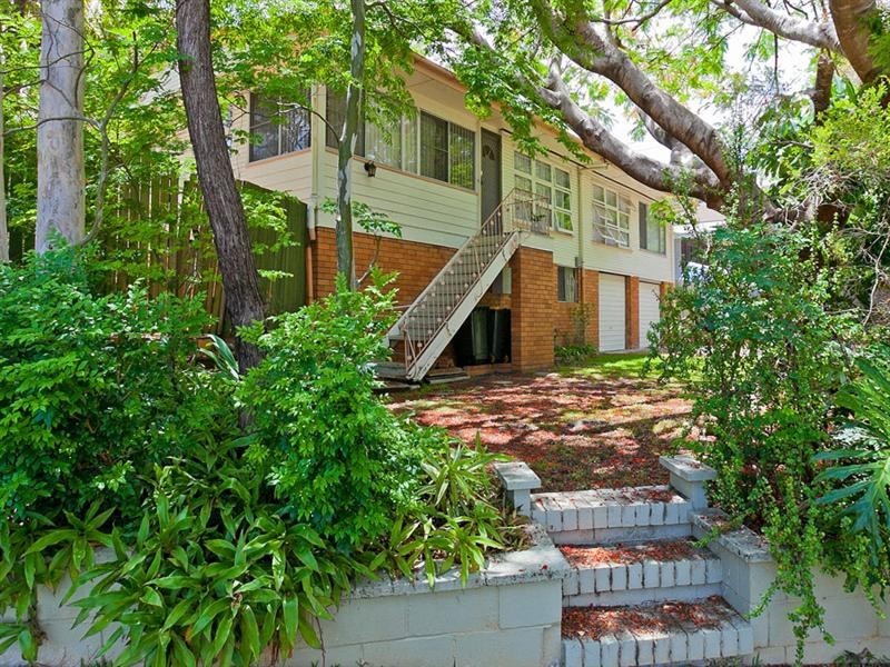 62 Dunrod Street, Holland Park West QLD 4121