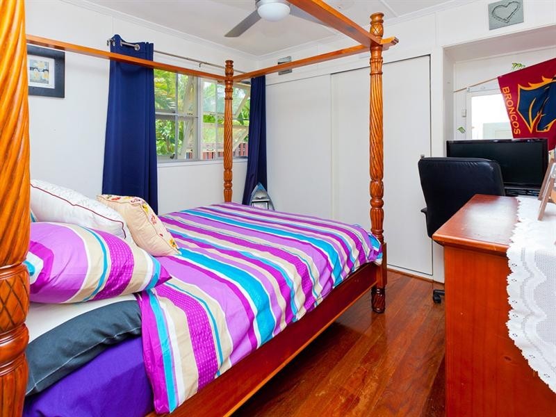 62 Dunrod Street, Holland Park West QLD 4121