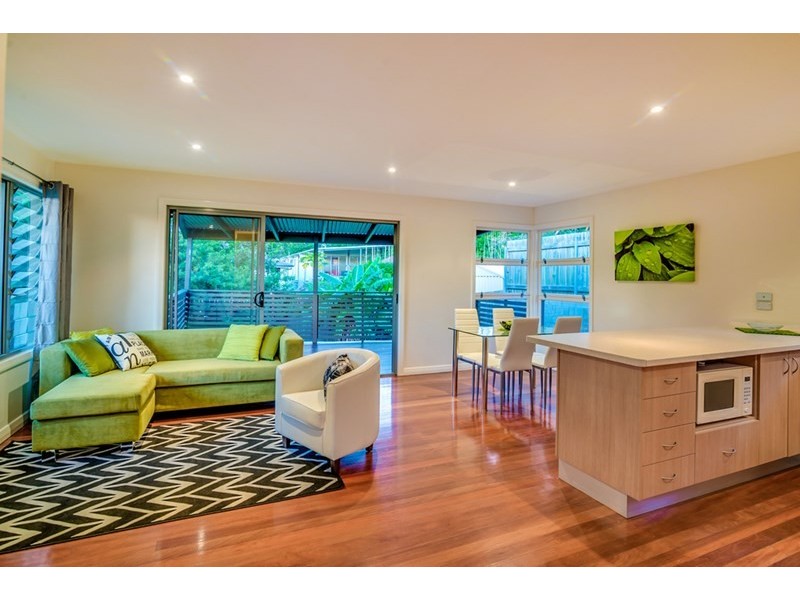 60 Sebring Street, Holland Park West QLD 4121