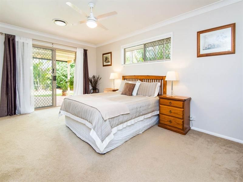 27 Nardie Street, Eight Mile Plains QLD 4113