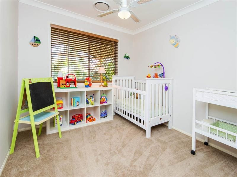 27 Nardie Street, Eight Mile Plains QLD 4113