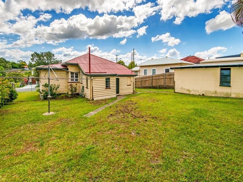 96 Birdwood Road, Holland Park West QLD 4121