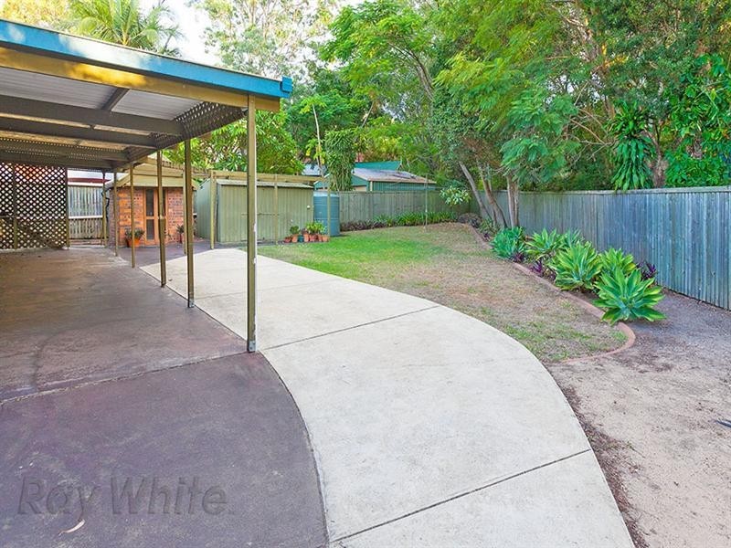 74 Boronia Avenue, Holland Park West QLD 4121