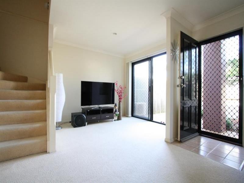 6/16 Violet Close, Eight Mile Plains QLD 4113