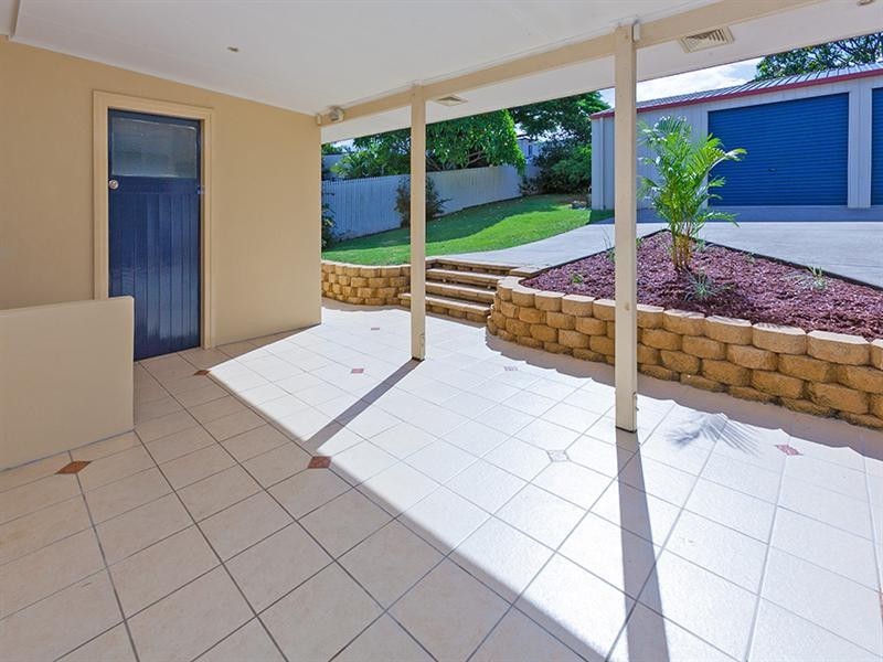 48 Provincial Road, Holland Park QLD 4121