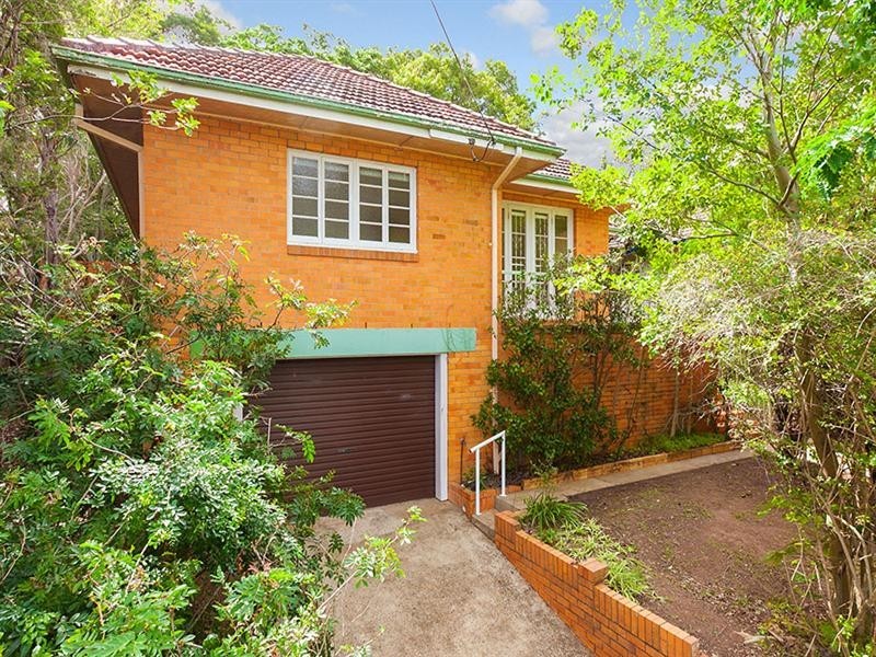 118 Holland Road, Holland Park QLD 4121