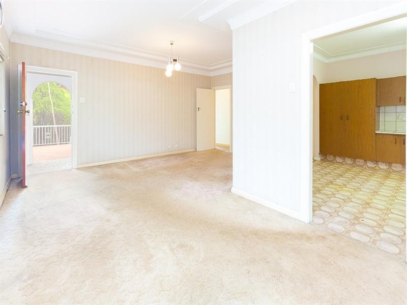 118 Holland Road, Holland Park QLD 4121