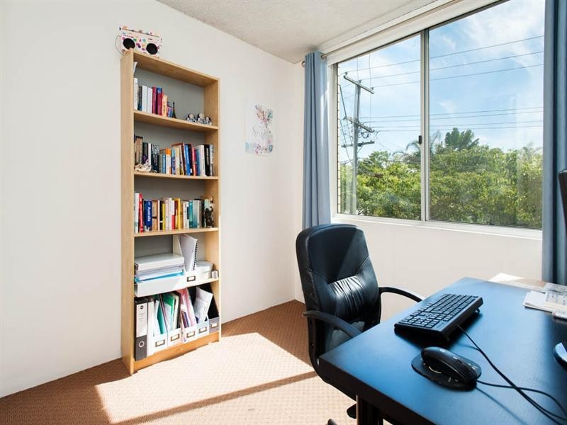 1/33 Ellis Street, Greenslopes QLD 4120