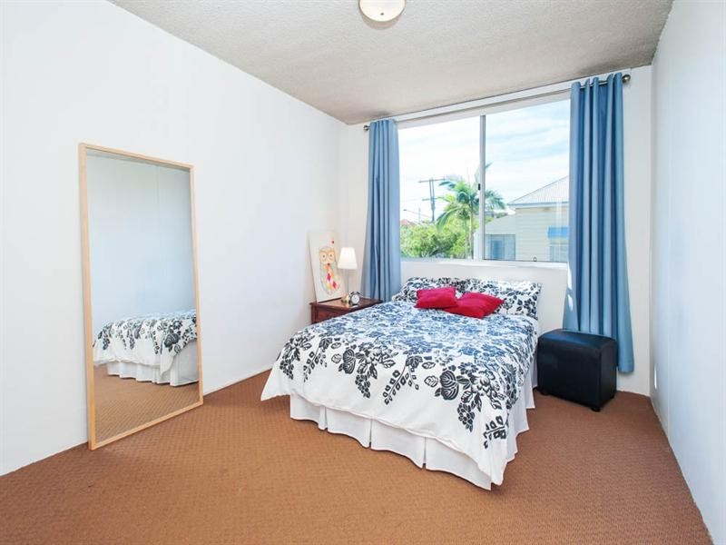 1/33 Ellis Street, Greenslopes QLD 4120