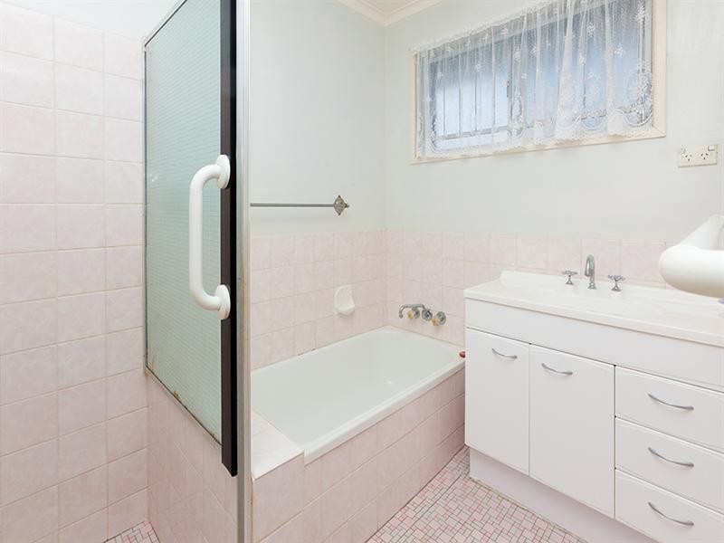 27 Gordonia Street, Macgregor QLD 4109