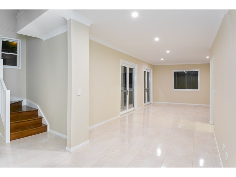 18 Birdwood Road, Holland Park West QLD 4121