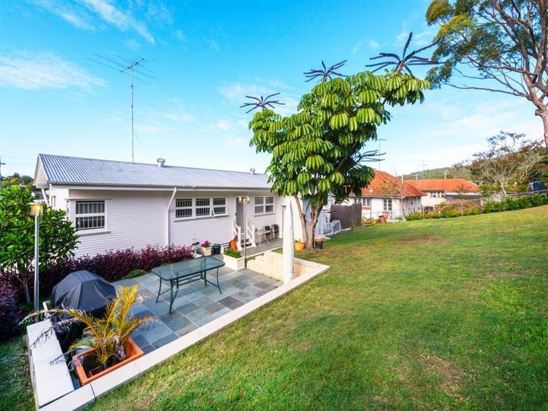 114 Creek Road, Mount Gravatt East QLD 4122