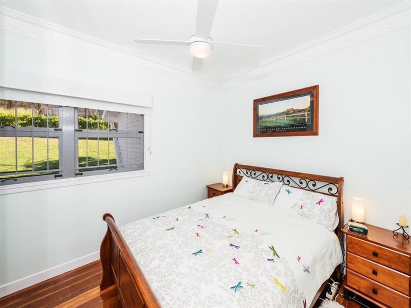 114 Creek Road, Mount Gravatt East QLD 4122