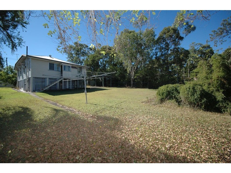 71 Real Avenue, Norman Park QLD 4170