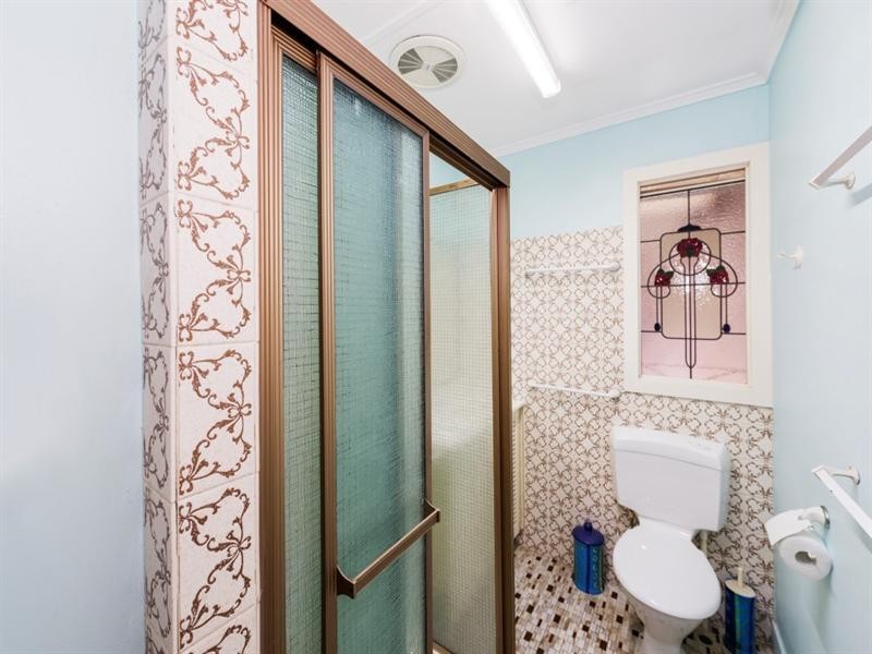 16 Brescia Street, Holland Park West QLD 4121