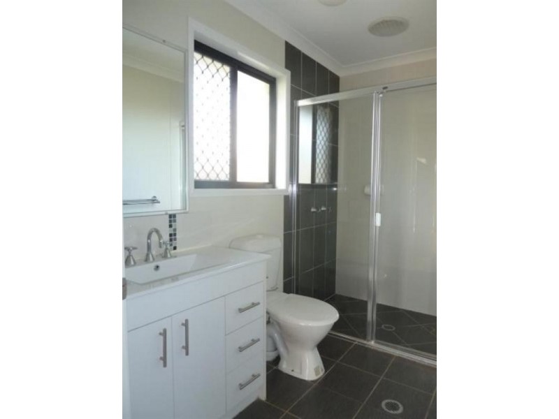 24 Brown Street, Moggill QLD 4070