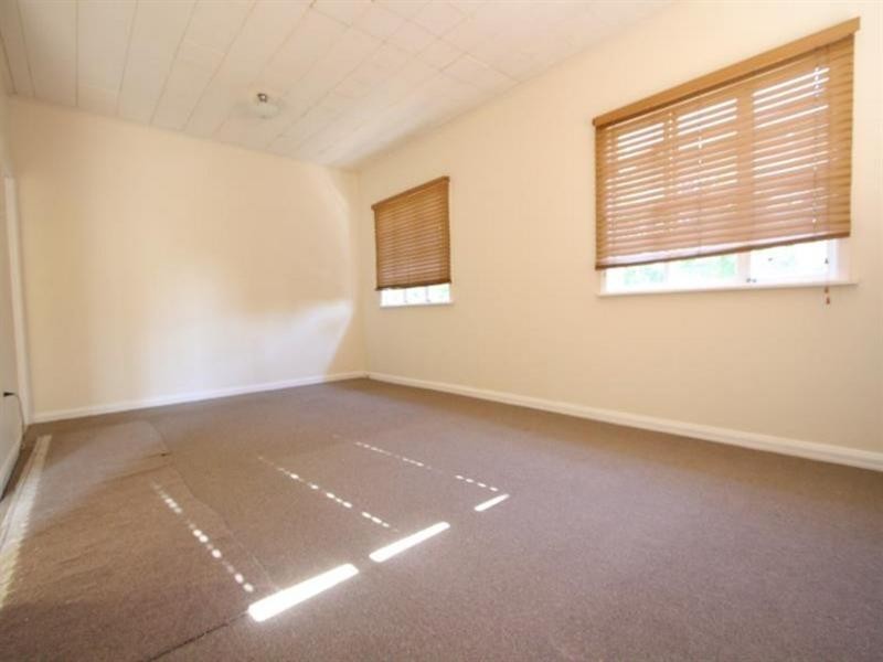 42 Palm Avenue, Holland Park West QLD 4121