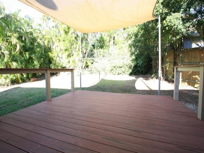 42 Palm Avenue, Holland Park West QLD 4121