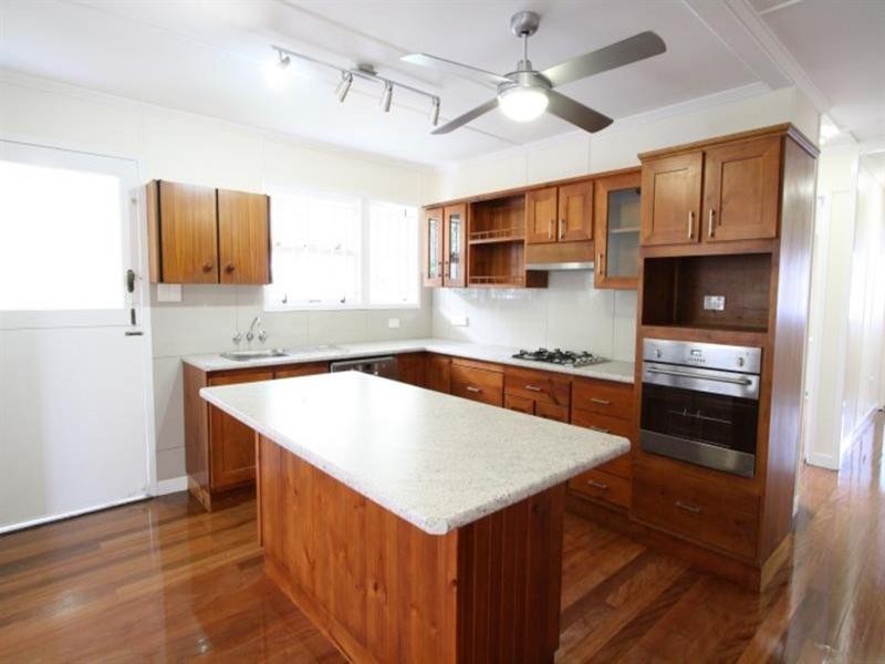 62 Dunrod Street, Holland Park West QLD 4121