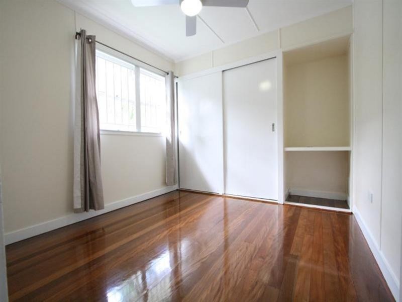 62 Dunrod Street, Holland Park West QLD 4121