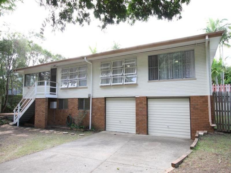 62 Dunrod Street, Holland Park West QLD 4121
