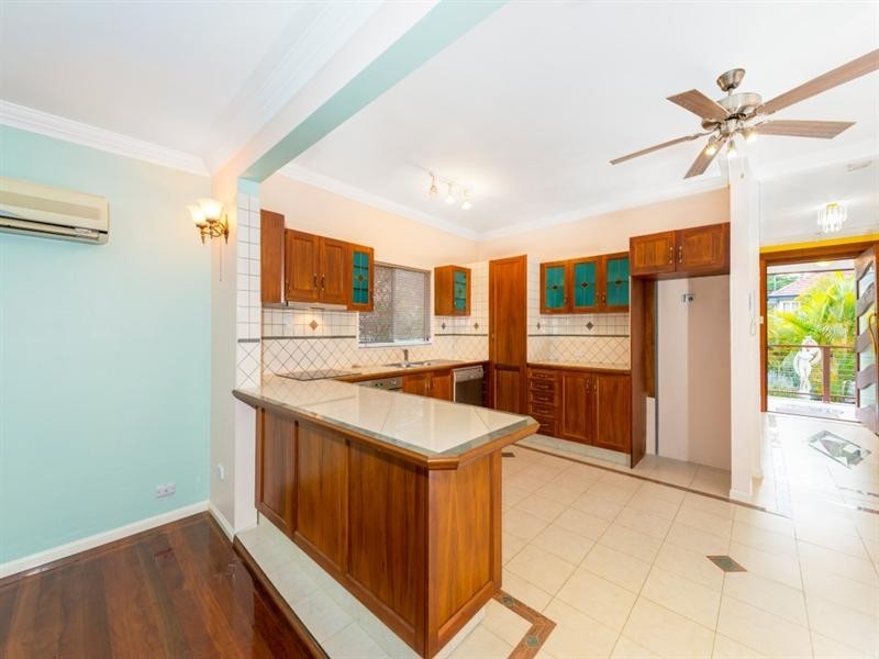 66 Galsworthy Street, Holland Park West QLD 4121