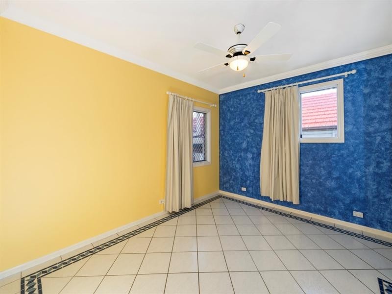 66 Galsworthy Street, Holland Park West QLD 4121