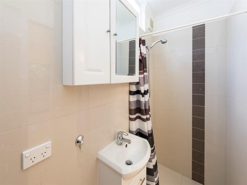 66 Galsworthy Street, Holland Park West QLD 4121