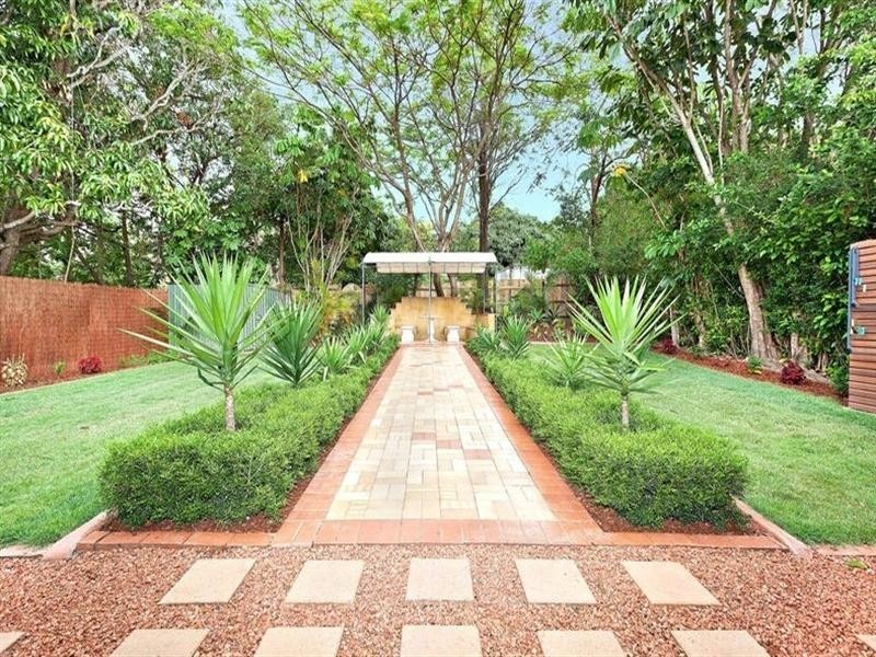 66 Galsworthy Street, Holland Park West QLD 4121