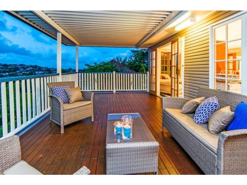 74 Mountain Street, Mount Gravatt QLD 4122