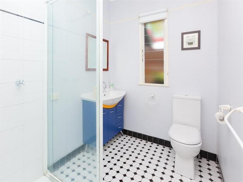 31 Steele Street, Holland Park QLD 4121