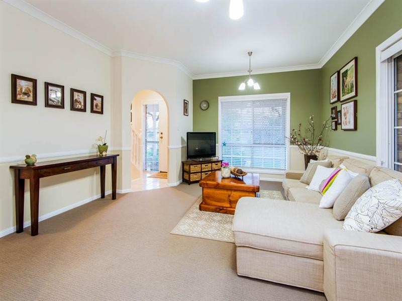14 Blue Grass Crescent, Eight Mile Plains QLD 4113