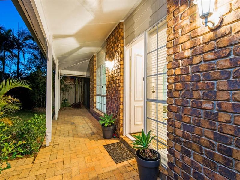 14 Blue Grass Crescent, Eight Mile Plains QLD 4113