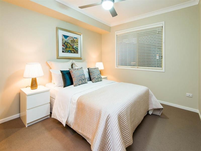 7 Stonyfell Court, Holland Park QLD 4121
