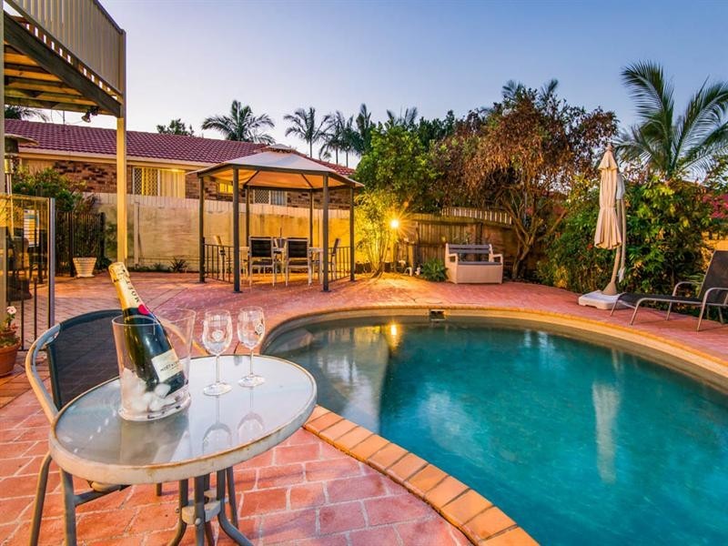 22 Lindeman Place, Eight Mile Plains QLD 4113