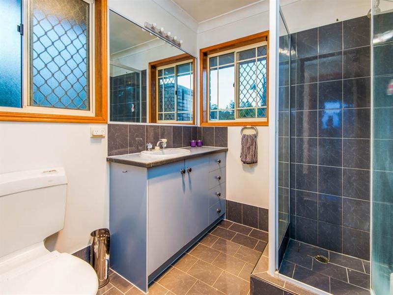 22 Lindeman Place, Eight Mile Plains QLD 4113