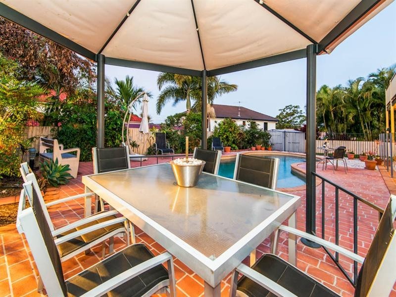 22 Lindeman Place, Eight Mile Plains QLD 4113