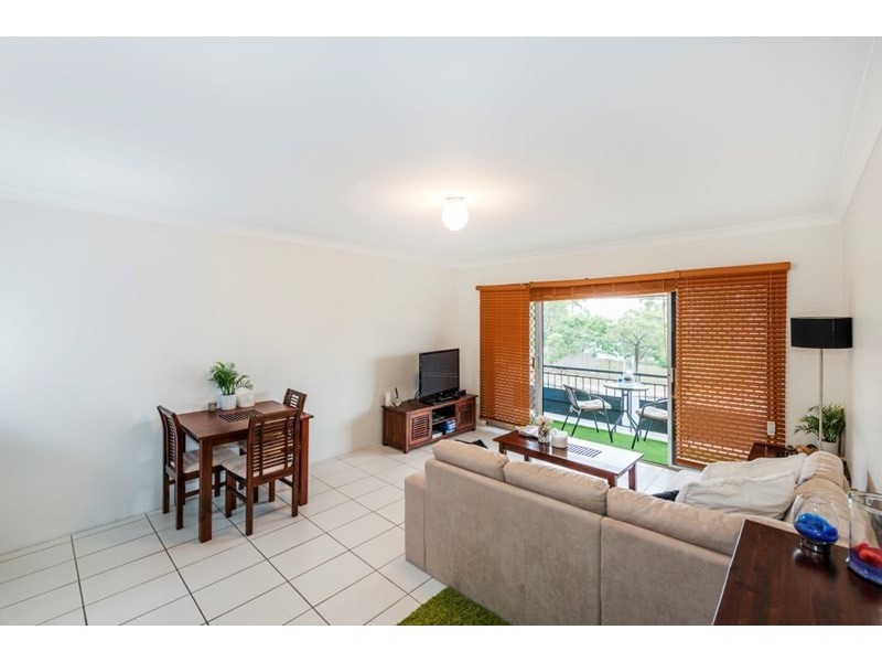 2/117 Chatsworth Road, Coorparoo QLD 4151