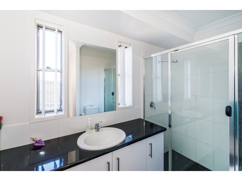 5 Ridgecrest Drive, Jimboomba QLD 4280