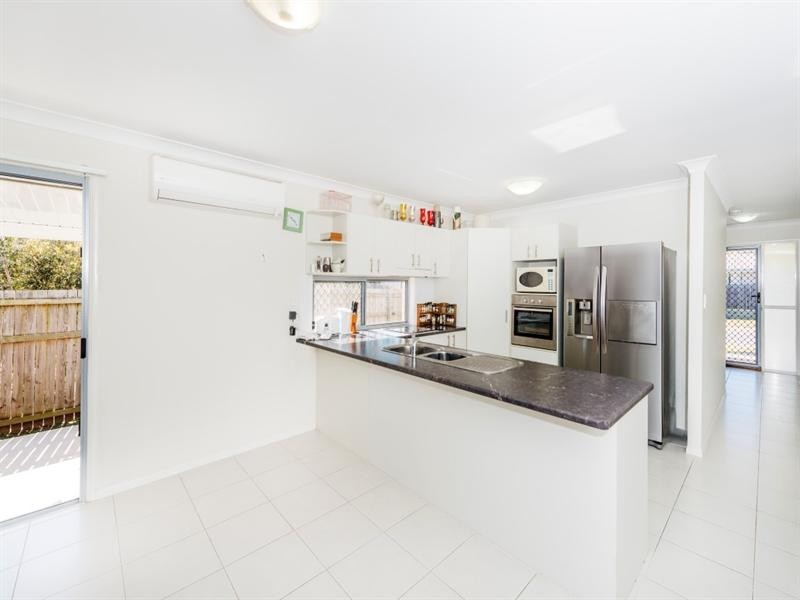 24 GRIFFEN Place, Crestmead QLD 4132